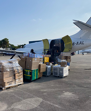C6-AAL aircraft Cargo Loading_370x450