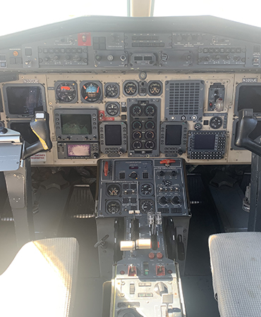 MSN 41043 Cockpit 1_370 x 450